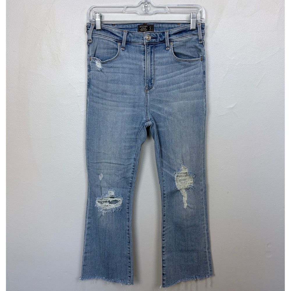Abercrombie & Fitch Simone High Rise Ankle Flare Distressed Size 27/4 Short
